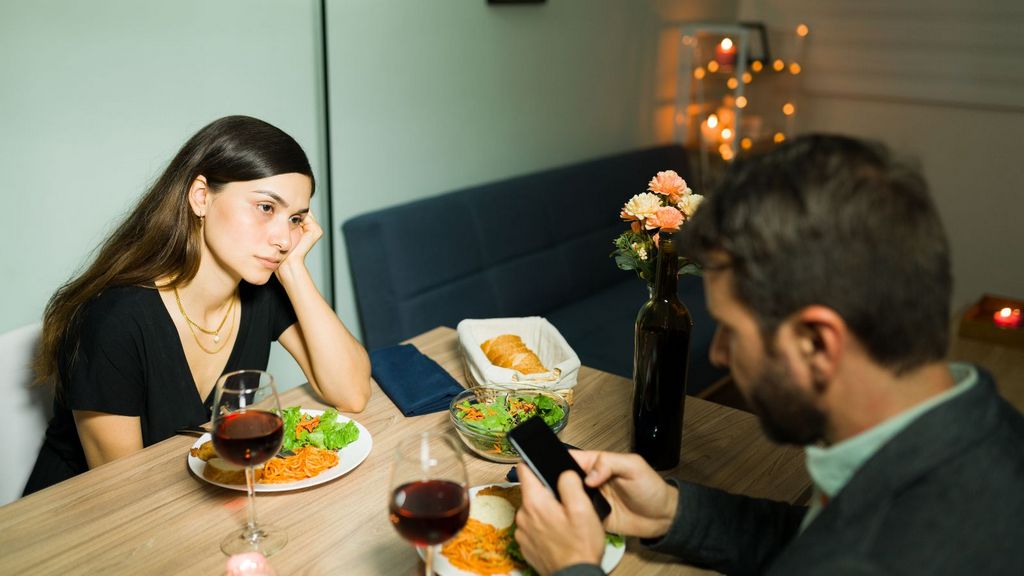 Modern Internet Dating - An Overview to Dating in 2025 Modern Internet Dating - An Overview to Dating in 2025